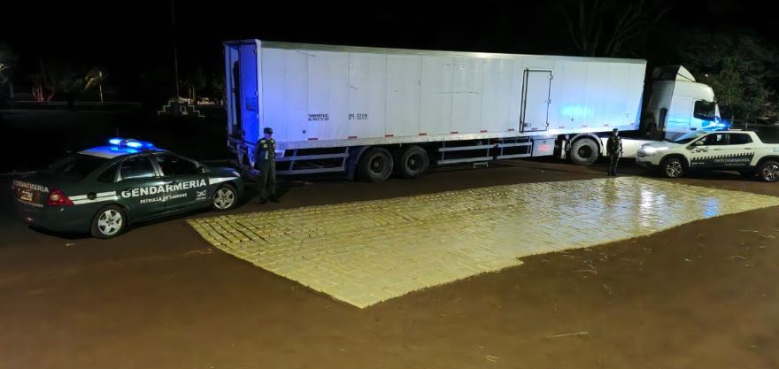 Gendarmer A Secuestr M S De Dos Toneladas De Marihuana En San Jos