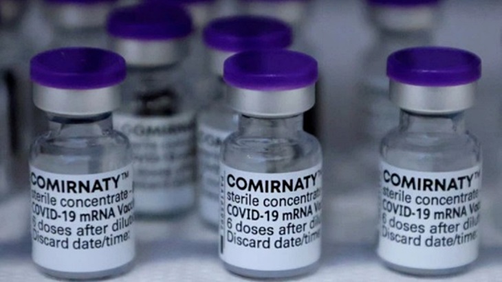 adquirir 1.800 millones de dosis de Pfizer