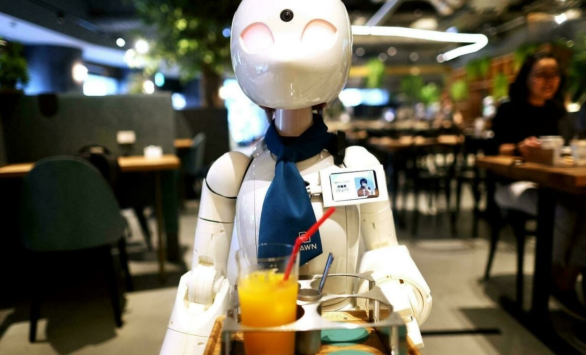 robots manejados por personas con discapacidad