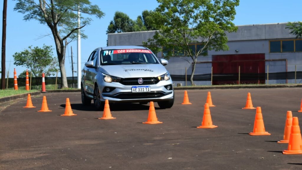 jovenes al volante