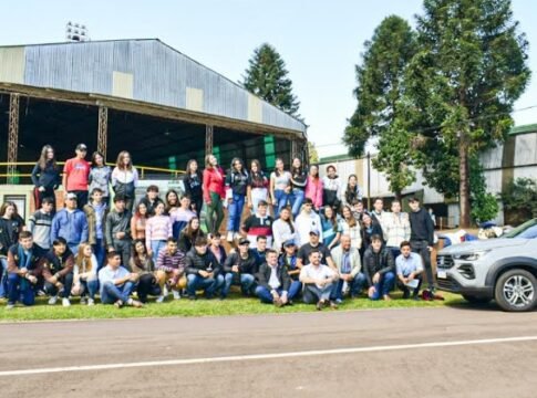 Jóvenes al Volante