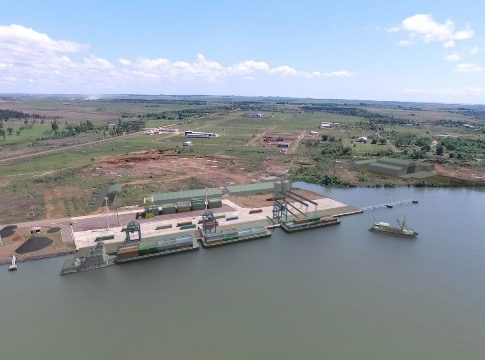 “Tener un puerto comercial, no tiene techo para el desarrollo de la provincia y es una decisión política que en breve estará operando”, dijo el representante del MIM