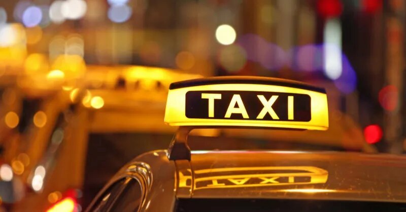 Taxistas con gran movimiento: