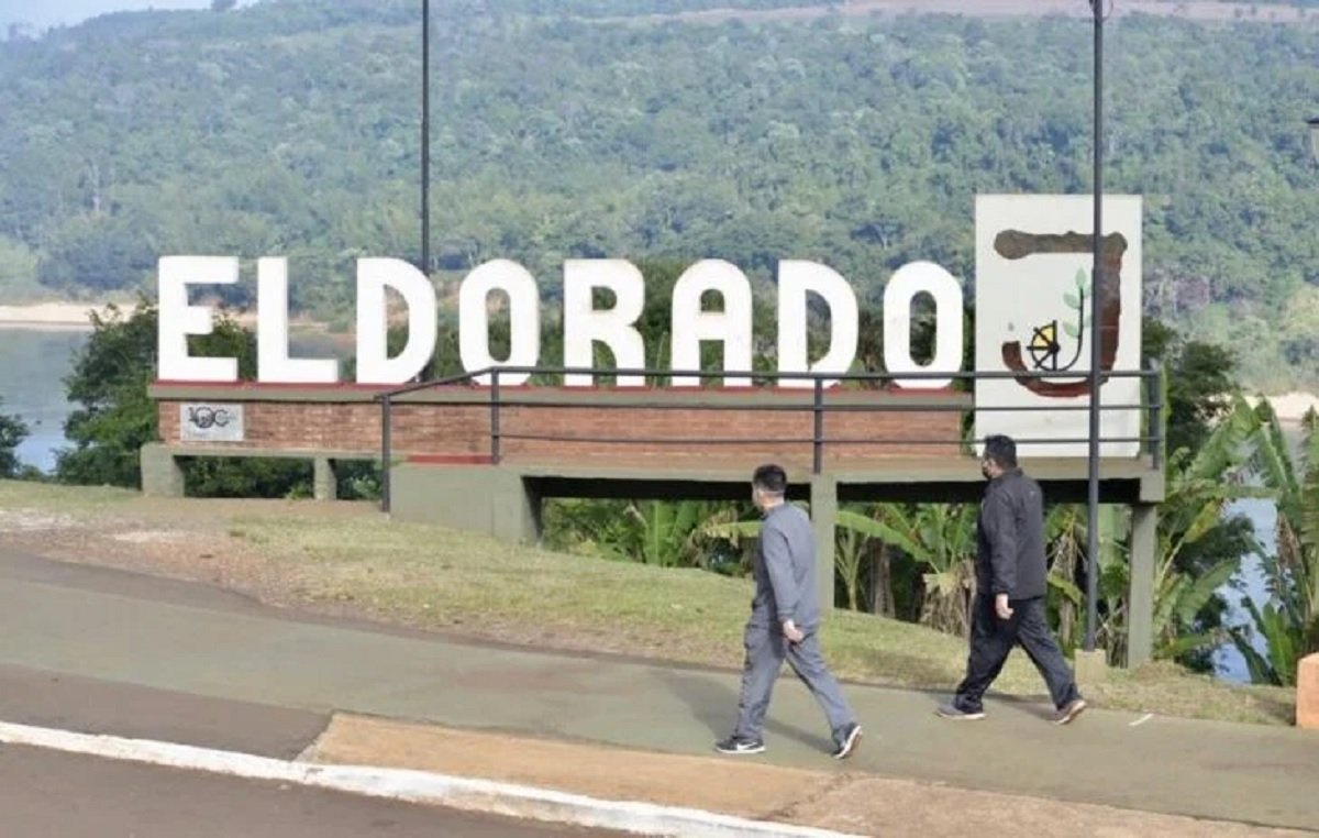Actividades sobre turismo en escuelas de Eldorado