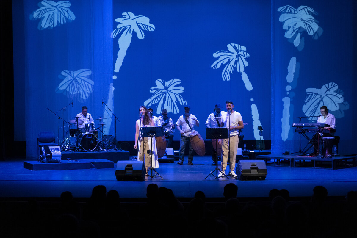 Canciones Hermanas: música popular e ilustraciones en vivo este sábado en el Teatro Lírico