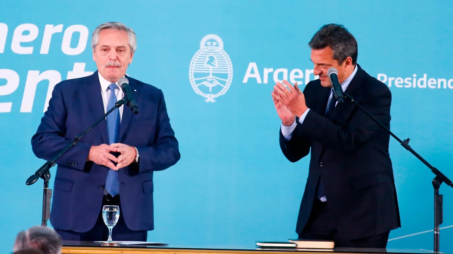 Alberto Fernández junto a Sergio Massa (Foto: Luciano Gonzalez)