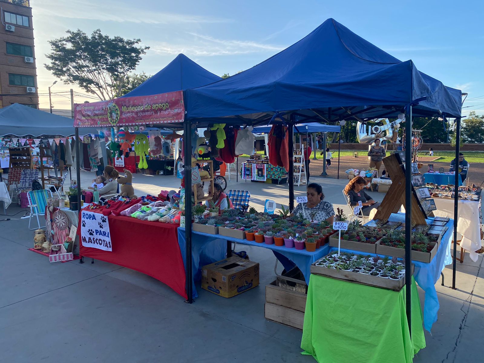 Feria de artesanos en Posadas