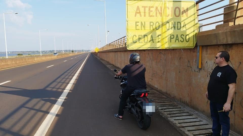 Carteles en Acceso Sur de Posadas
