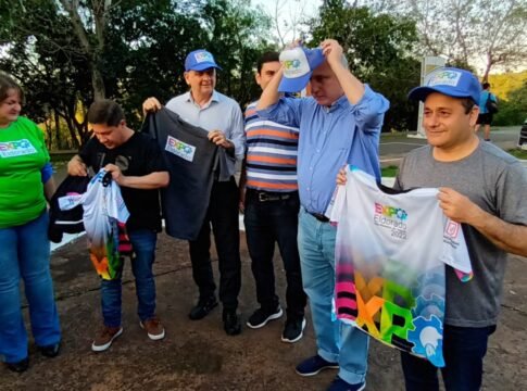 Oscar Herrera Ahuad presenció la segunda jornada de la Expo Eldorado-Feria Provincial del Trabajo