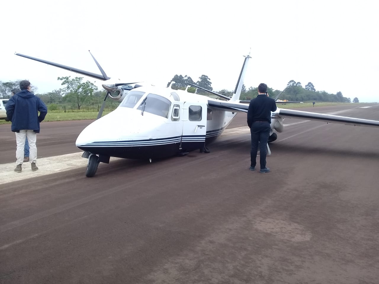 Avión aterrizó de emergencia en Apóstoles