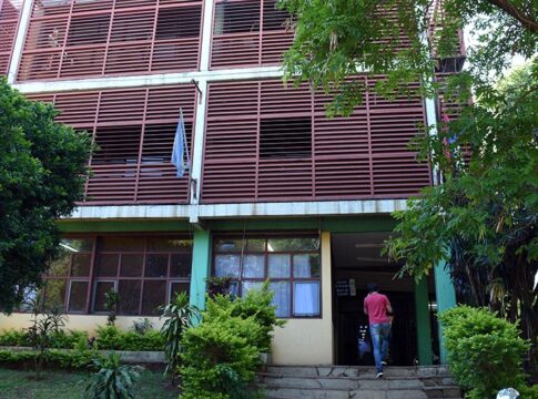 estudiante de Apóstoles