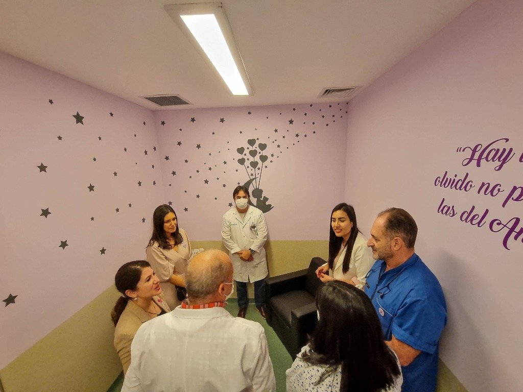 sala de despedida en el Hospital Materno Neonatal