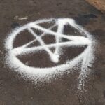 w-signo-satanico-posadas-3
