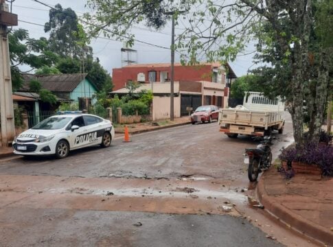 choque entre una moto y un camión en Oberá