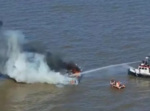 se incendió un barco