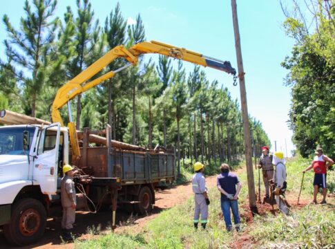 200 familias de Colonia Delicia con energía de calidad