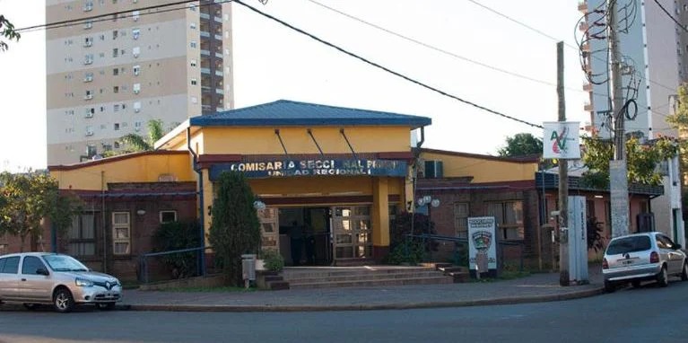 Demoraron a dos hombres con 38 tarjetas