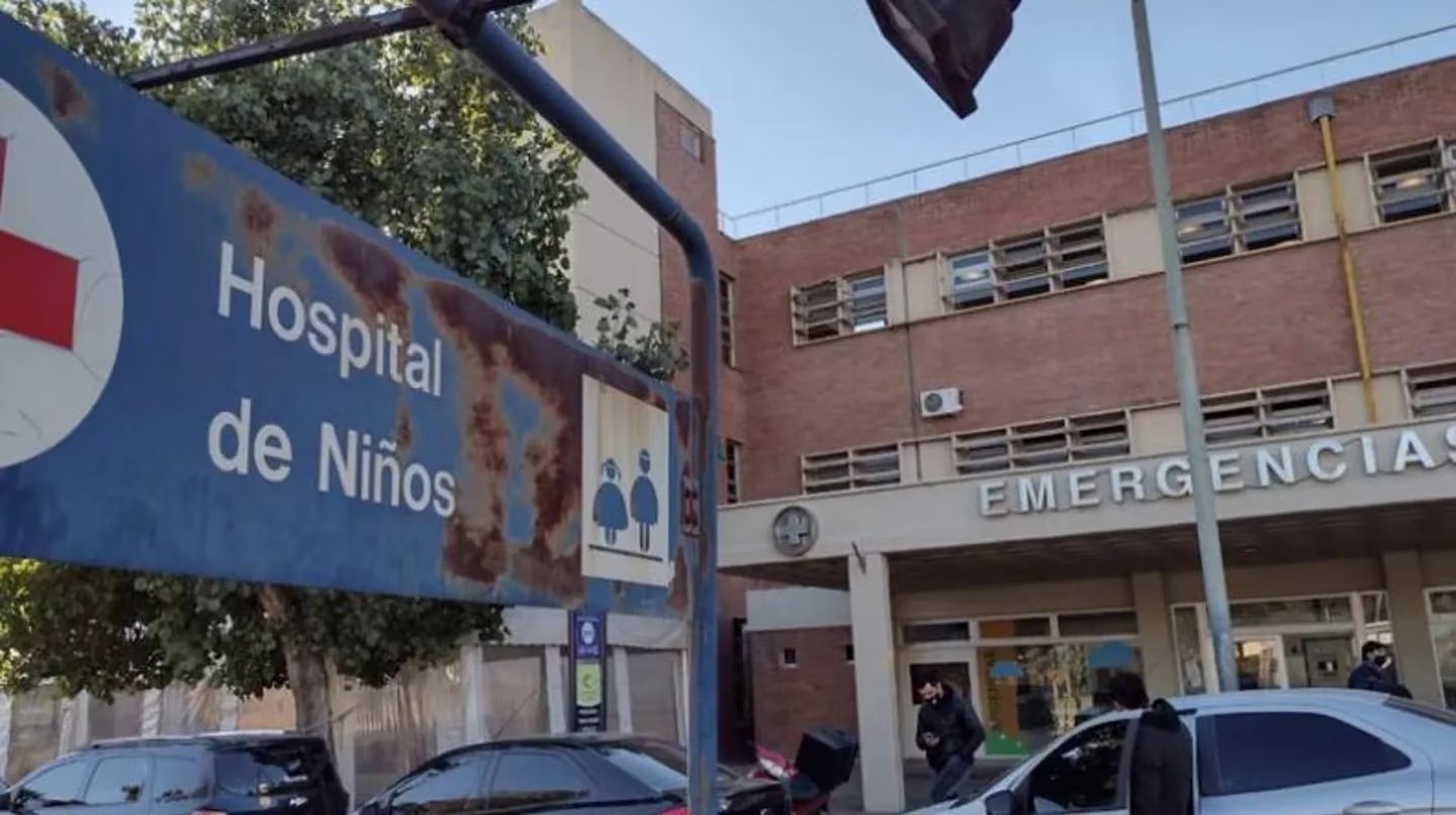 Balearon a una nena de seis años