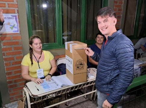 Lucas Romero Spinelli emitió su voto