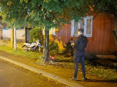 motociclista fuera de control