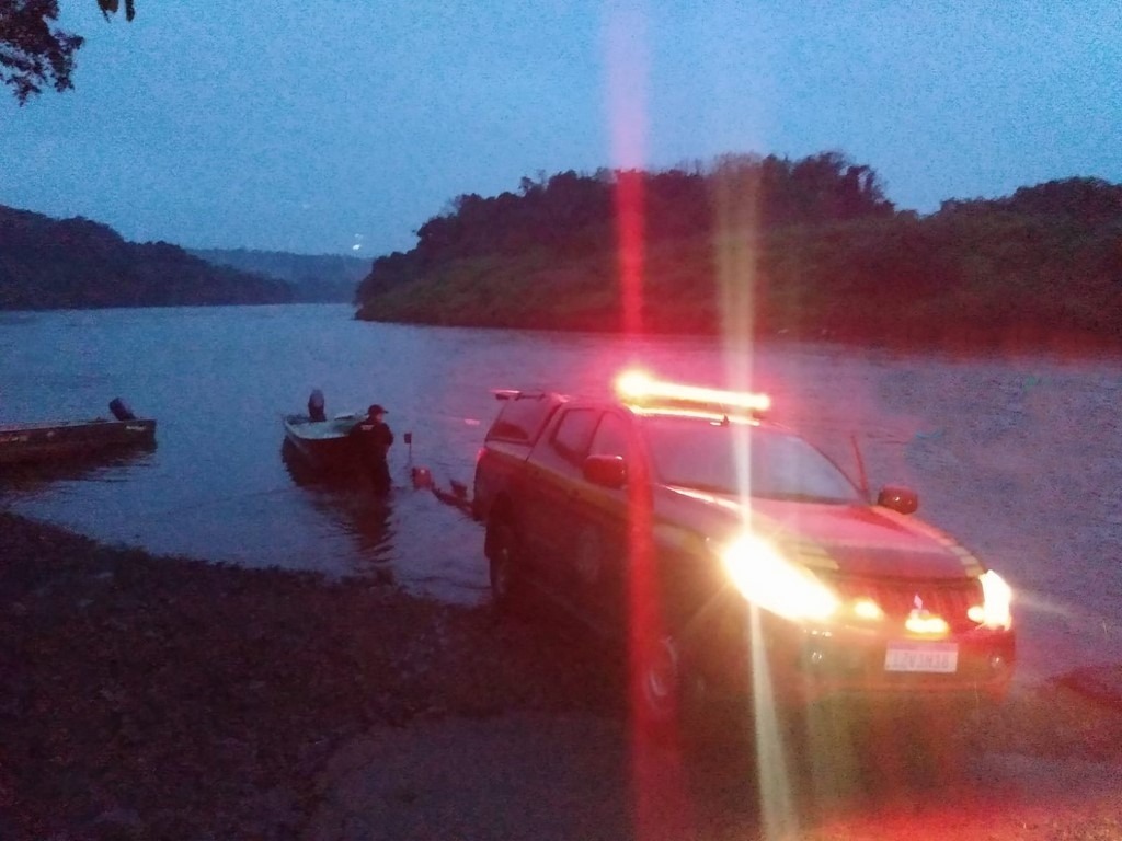 contrabandistas atacados a tiros por la Policía