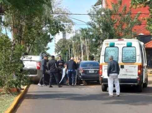 choque entre dos autos en Posadas