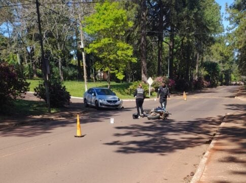 choque entre y auto y una