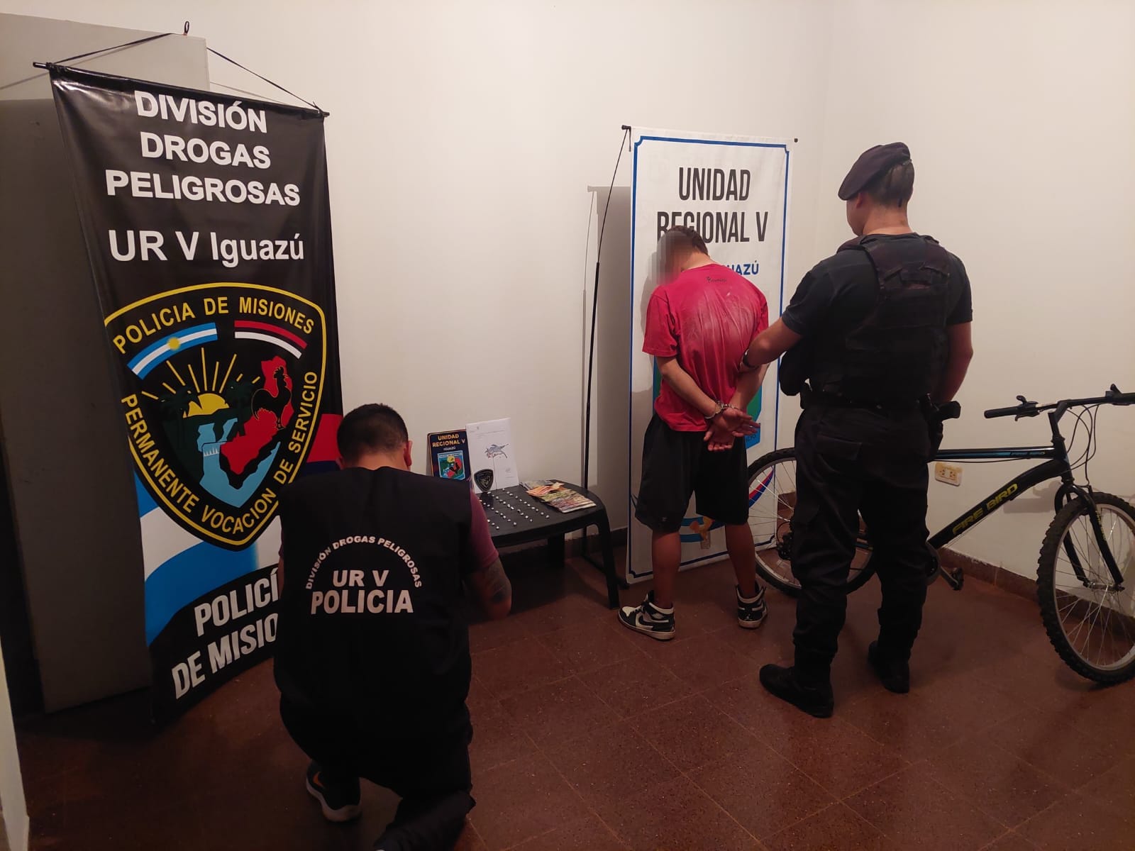 policía detuvo a un dealer
