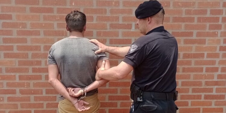 Atacó a machetazos a su madre en San Vicente