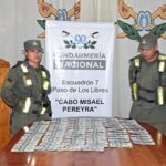 Ocultaban-dolares-sin-documentacion-dentro-de-una-camioneta-1