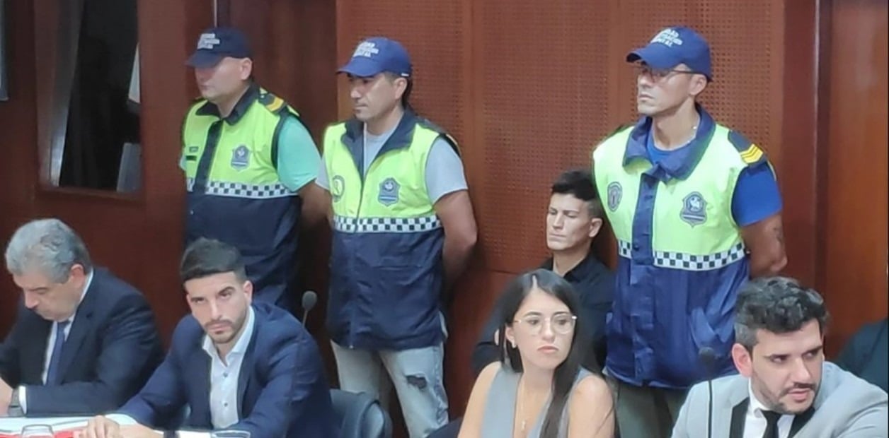jugadores de Vélez acusados de abuso