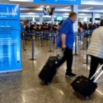 operativo-de-control-contra-el-coronavirus-en-el-aeropuerto-internacional-de-ezeiza-920084