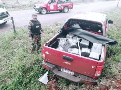 atropelló a madre e hijo en plena huida de la Prefectura
