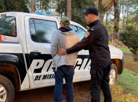 le dio una paliza a su pareja en Campo Ramón