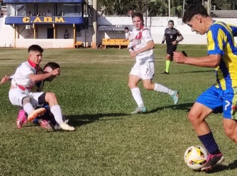 El partido del pasado miércoles entre Mitre y Guaraní, por la Liga Posadeña.