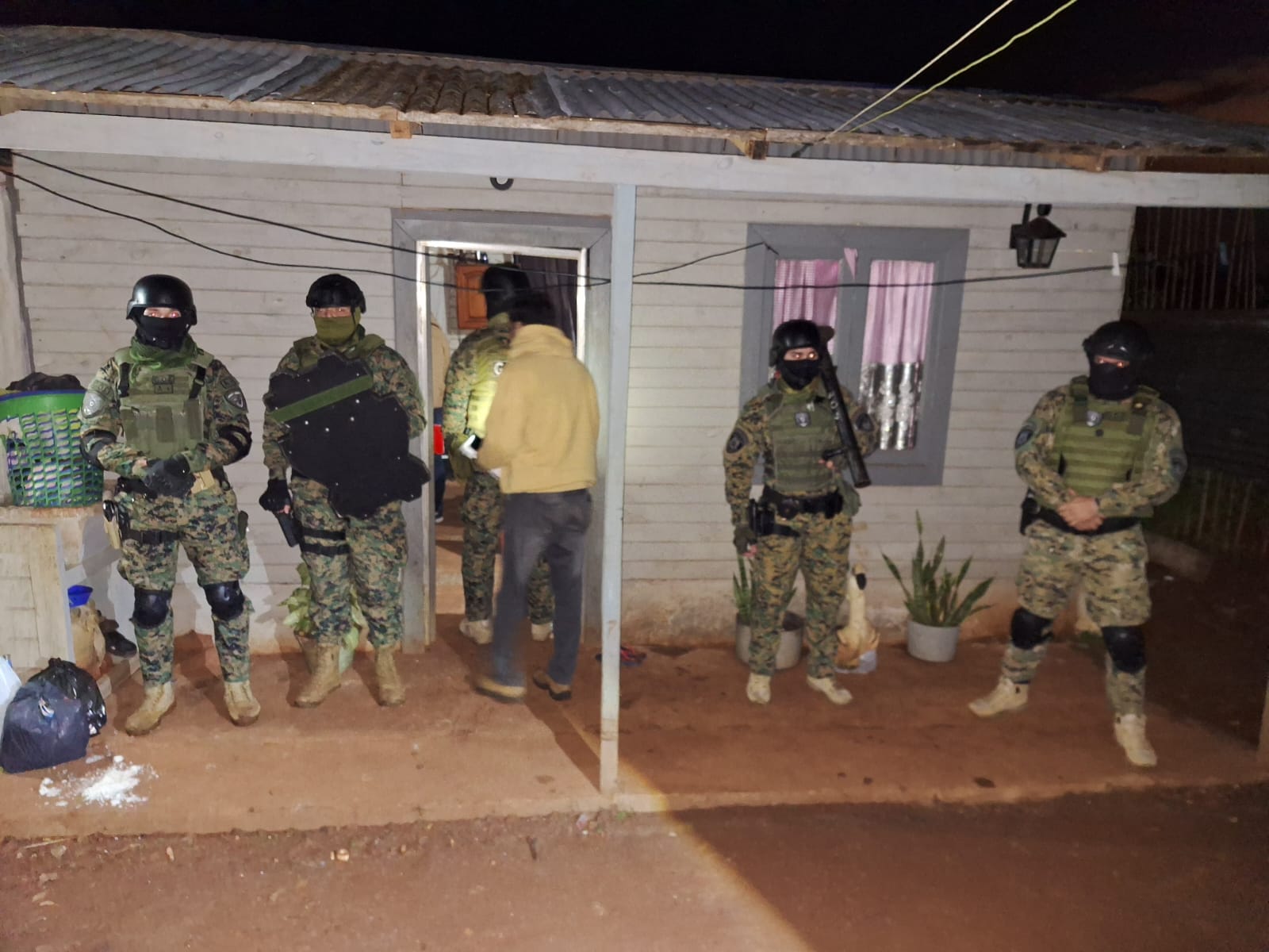 Allanamientos simultáneos en Posadas