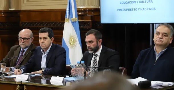 Plenario de comisiones, este martes en el Senado.