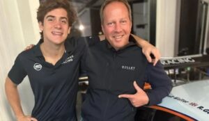 colapinto-con-su-manager-1