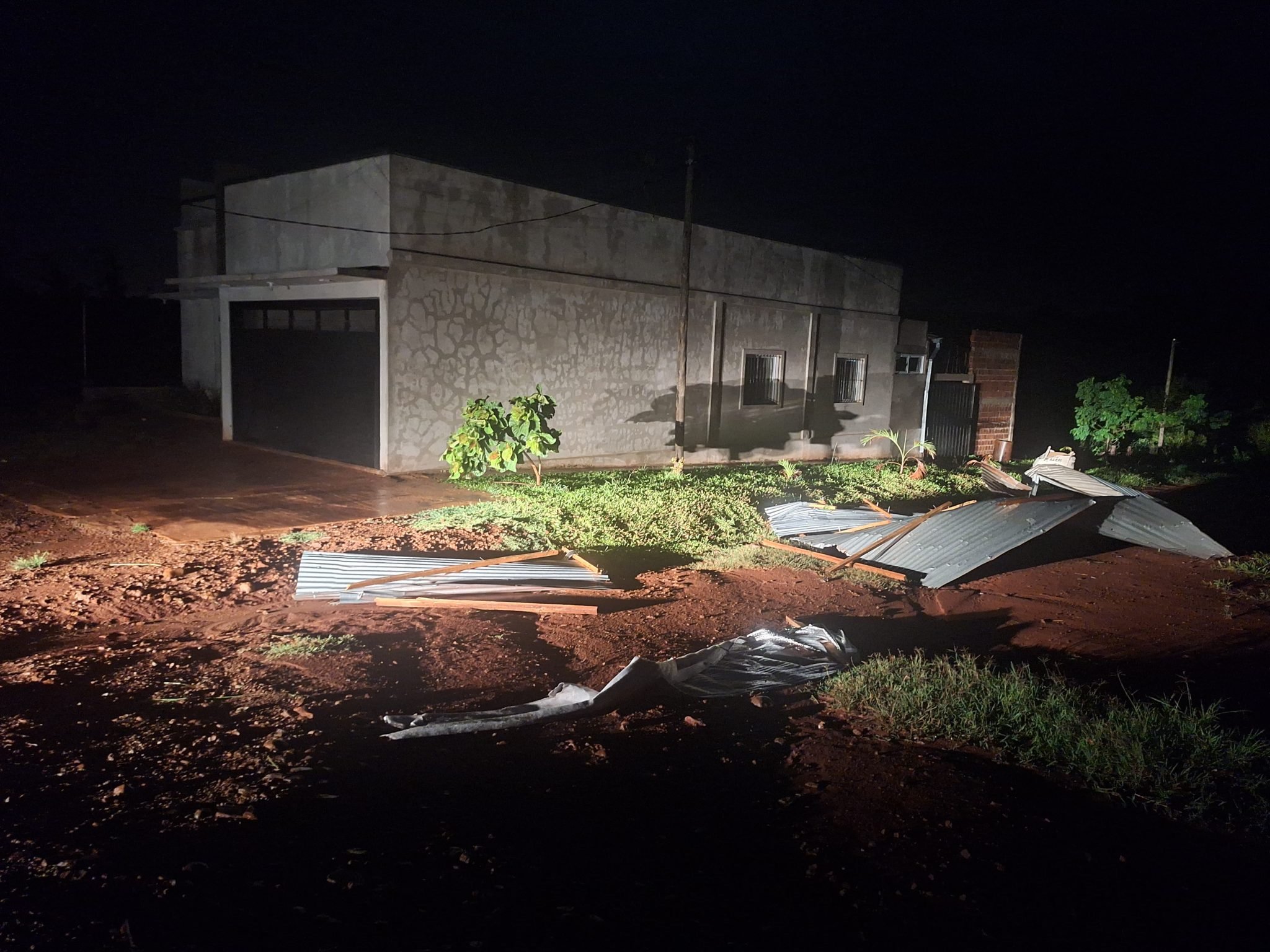 tormenta azotó Alem