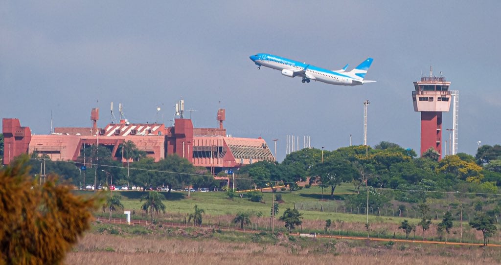 Se recuperó el vuelo Posadas-Córdoba y crece la expectativa por el turismo en Semana Santa