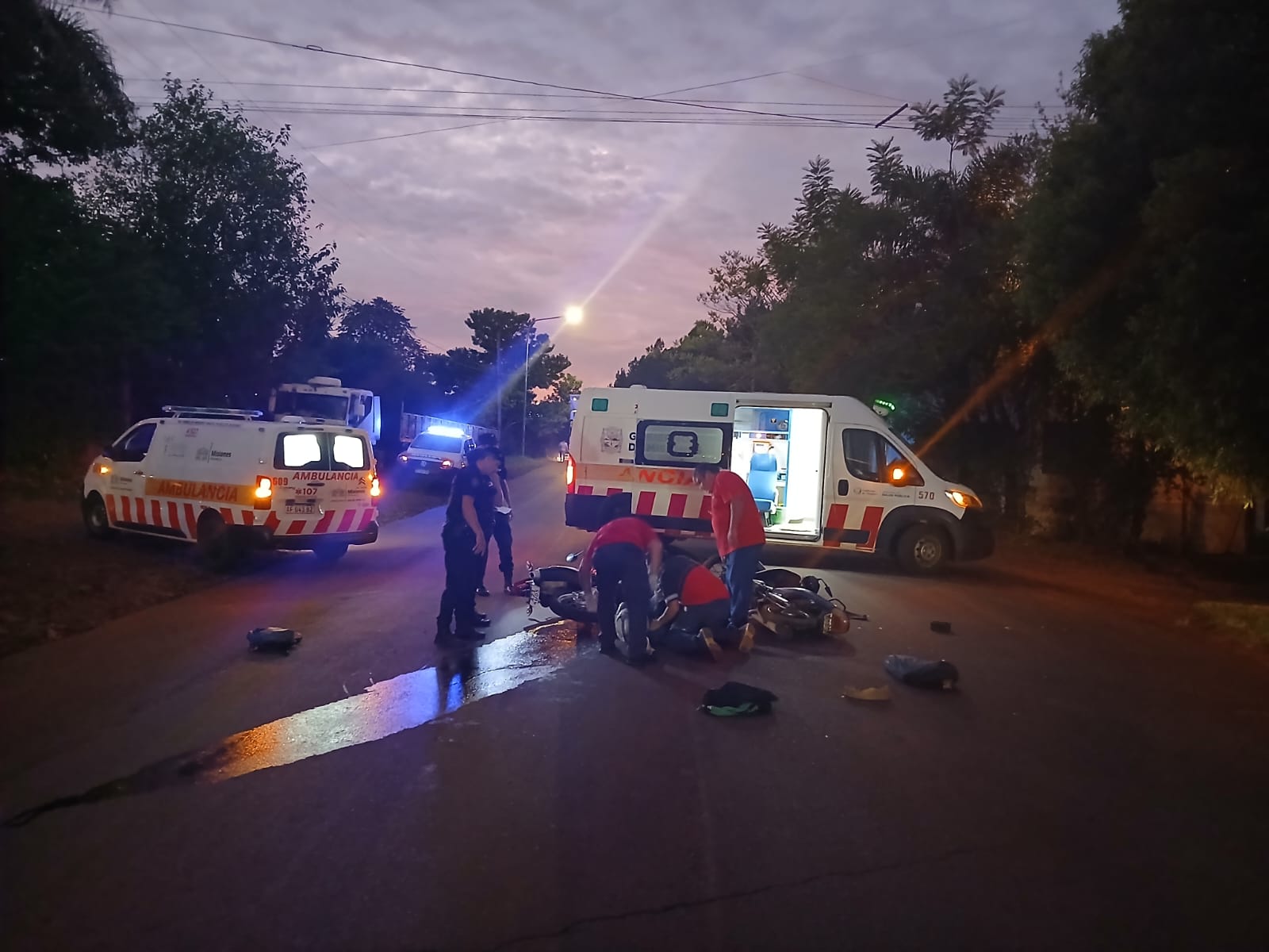 Dos heridos en un choque entre dos motos