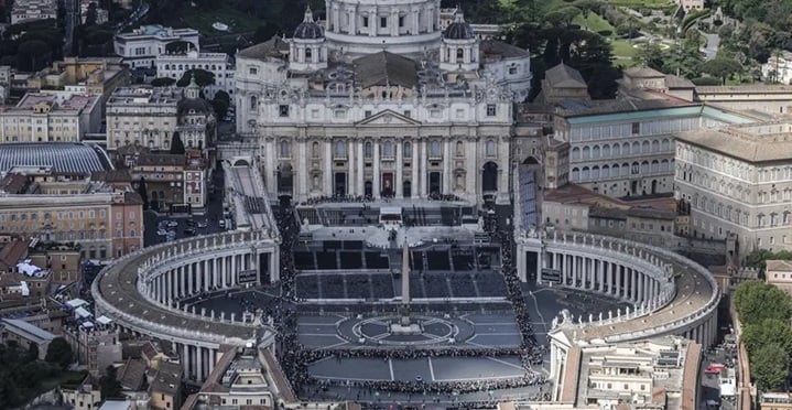 Vista aérea de la plaza de San Pedro, en el Vaticano.