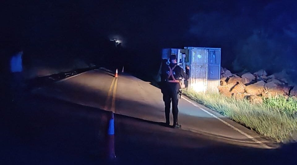 camión cargado de tabaco despistó