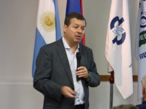 P11402511