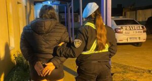 mujer-fue-detenida-en-Posadasjpg-e1748812971763