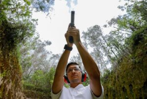 2023-05-30-Ecuatorianos-optan-por-ir-armados-debido-a-la-inseguridad