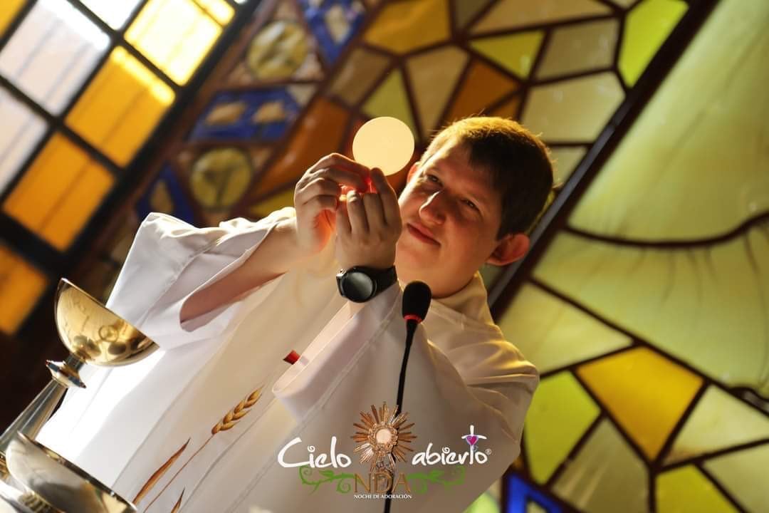 Sacerdote posadeño le responde a Milei