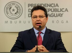 ministro-Gustavo-Leite