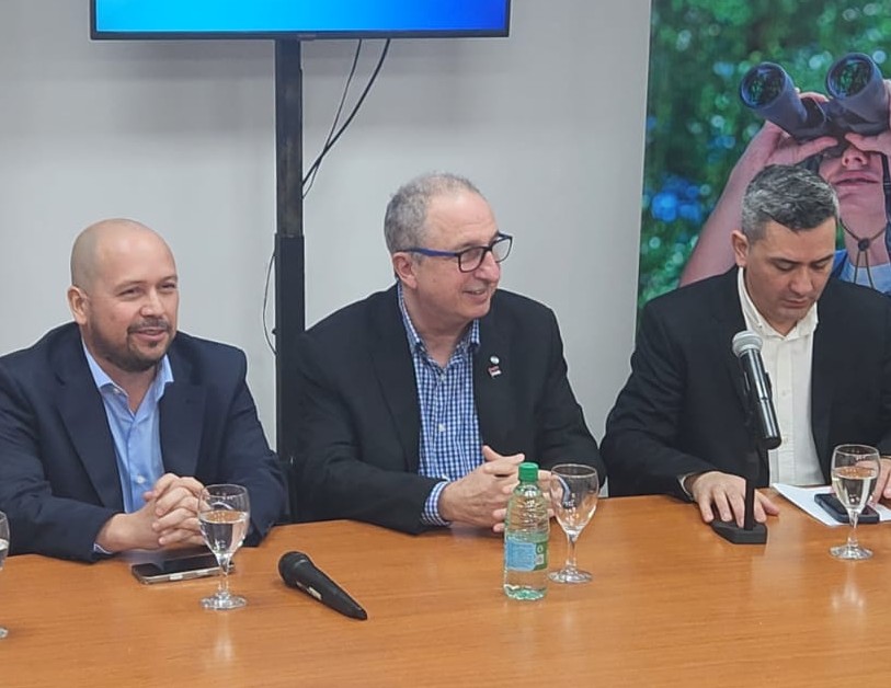 vuelo Iguazú–Lima