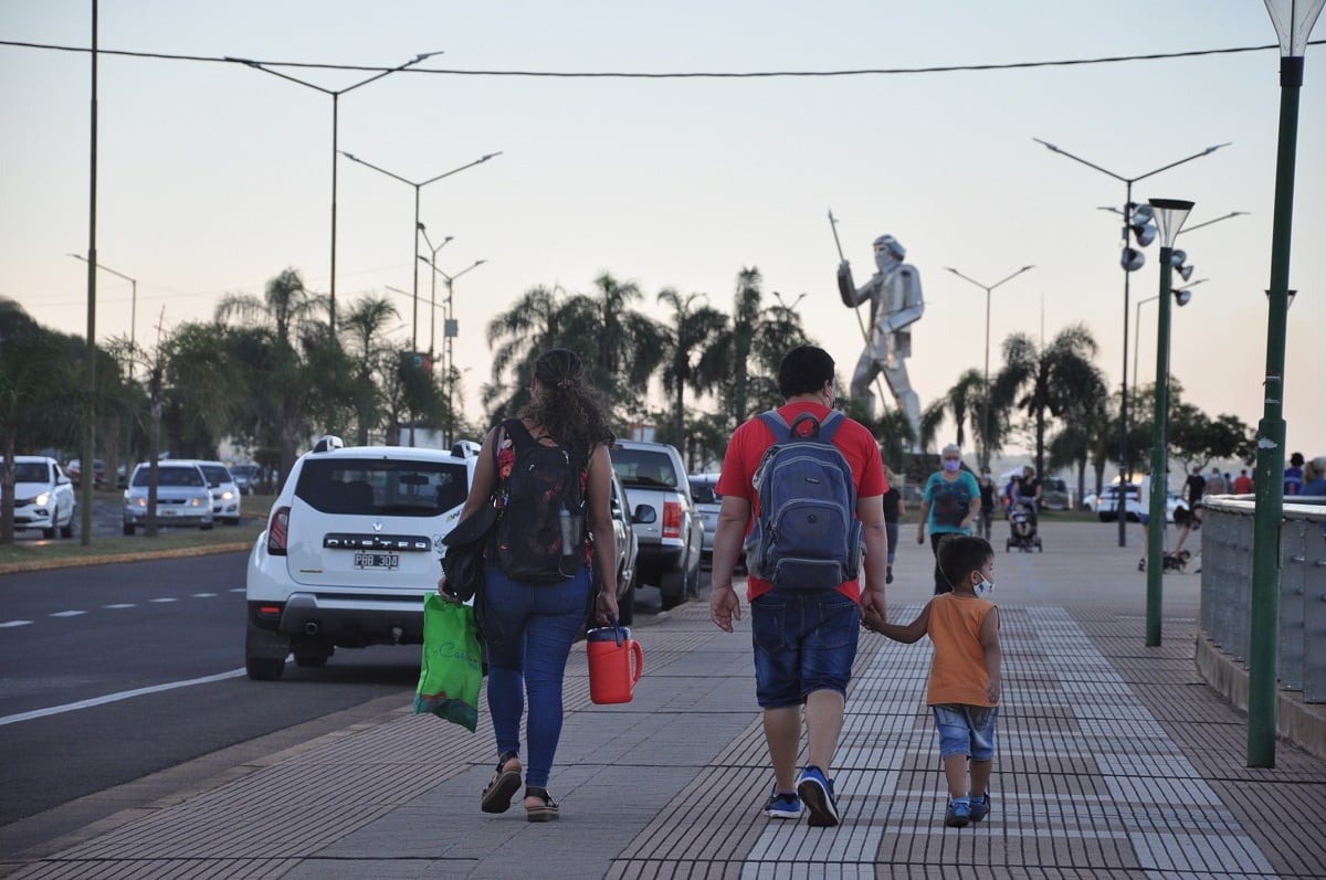 hoy máxima de 33 °C